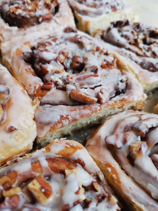 Vegan Pecan Cinnamon Bun